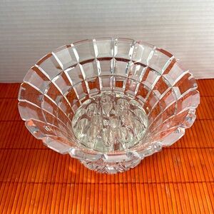 ‼️LEAVING AUG 31/25‼️ Cut Glass/crystal Vase/Bowl with crystal frog insert.